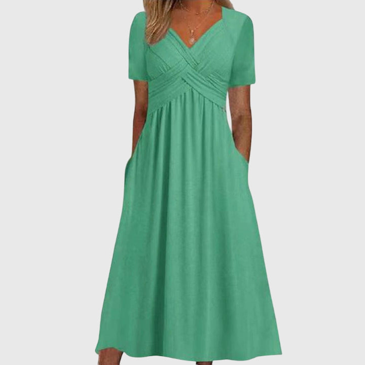 Devyn | Flattering Dress